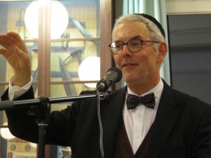 Rabbiner Langnas während seines Vortrags